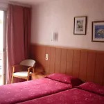 Hotel Maria Rosa *