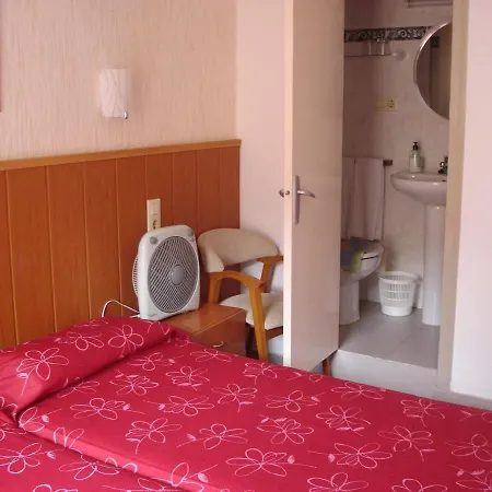 Maria Rosa Hotel *
