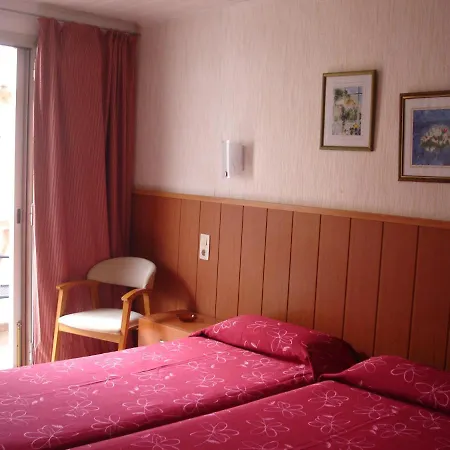 Hotel Maria Rosa *