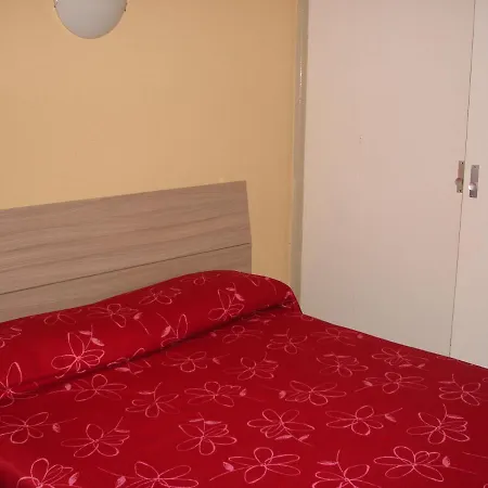 Maria Rosa Hotel *